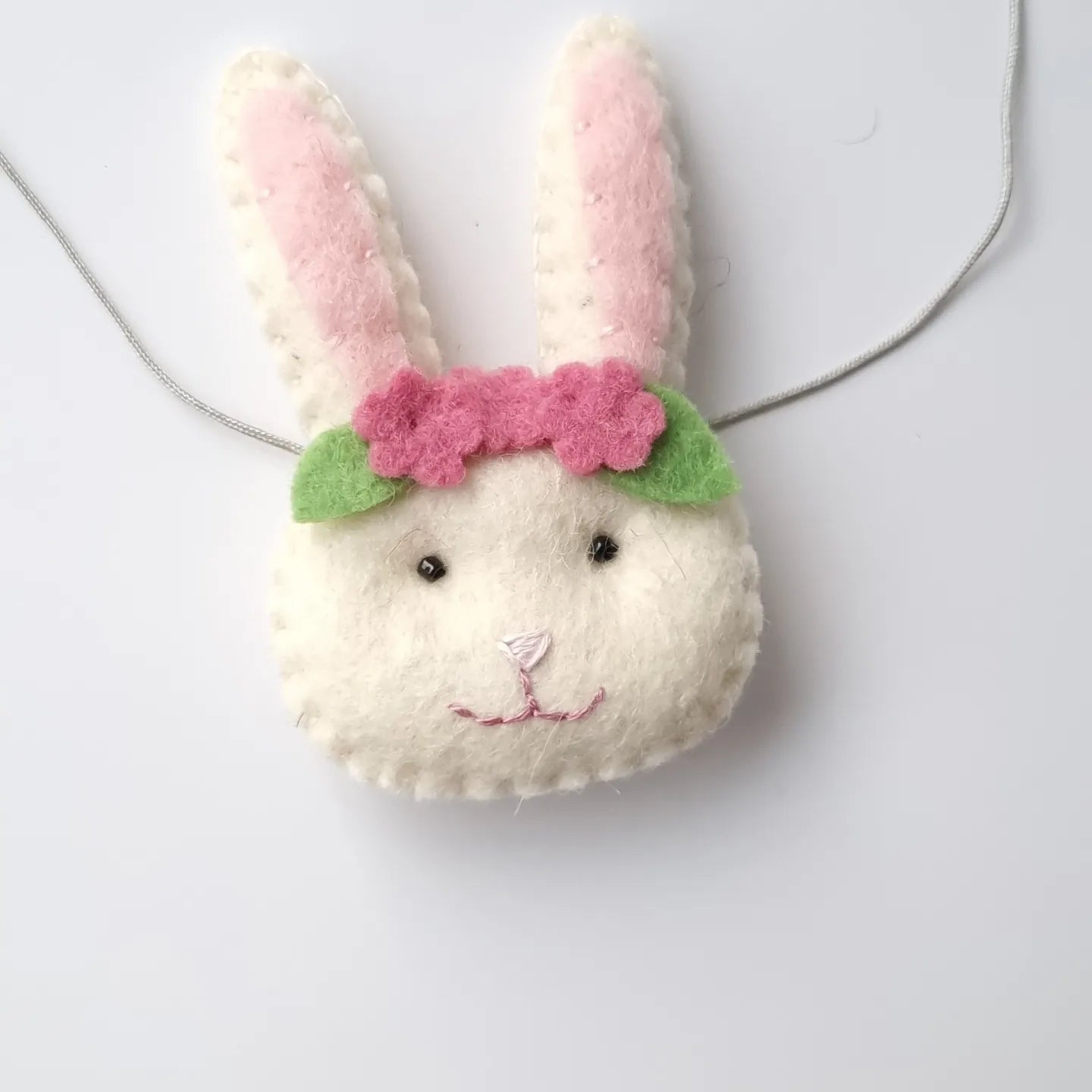 Pandantiv cu snur reglabil Iepure