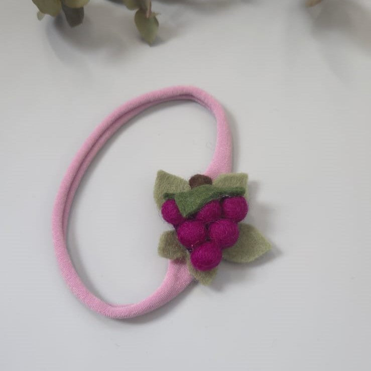 Bentiță elastică handmade din fetru cu strugure