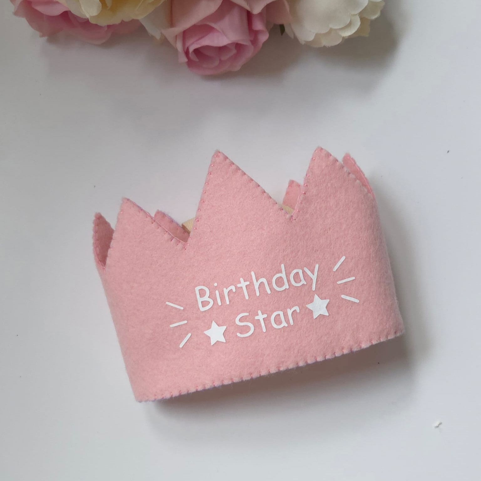 Coroniță aniversară Birthday Star – pentru micile vedete ale zilei