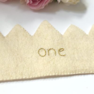 Coroniță aniversară One handmade din fetru