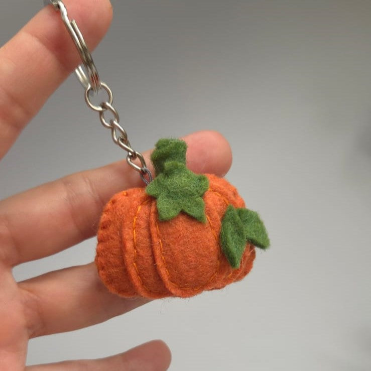 Breloc handmade Dovleac din fetru