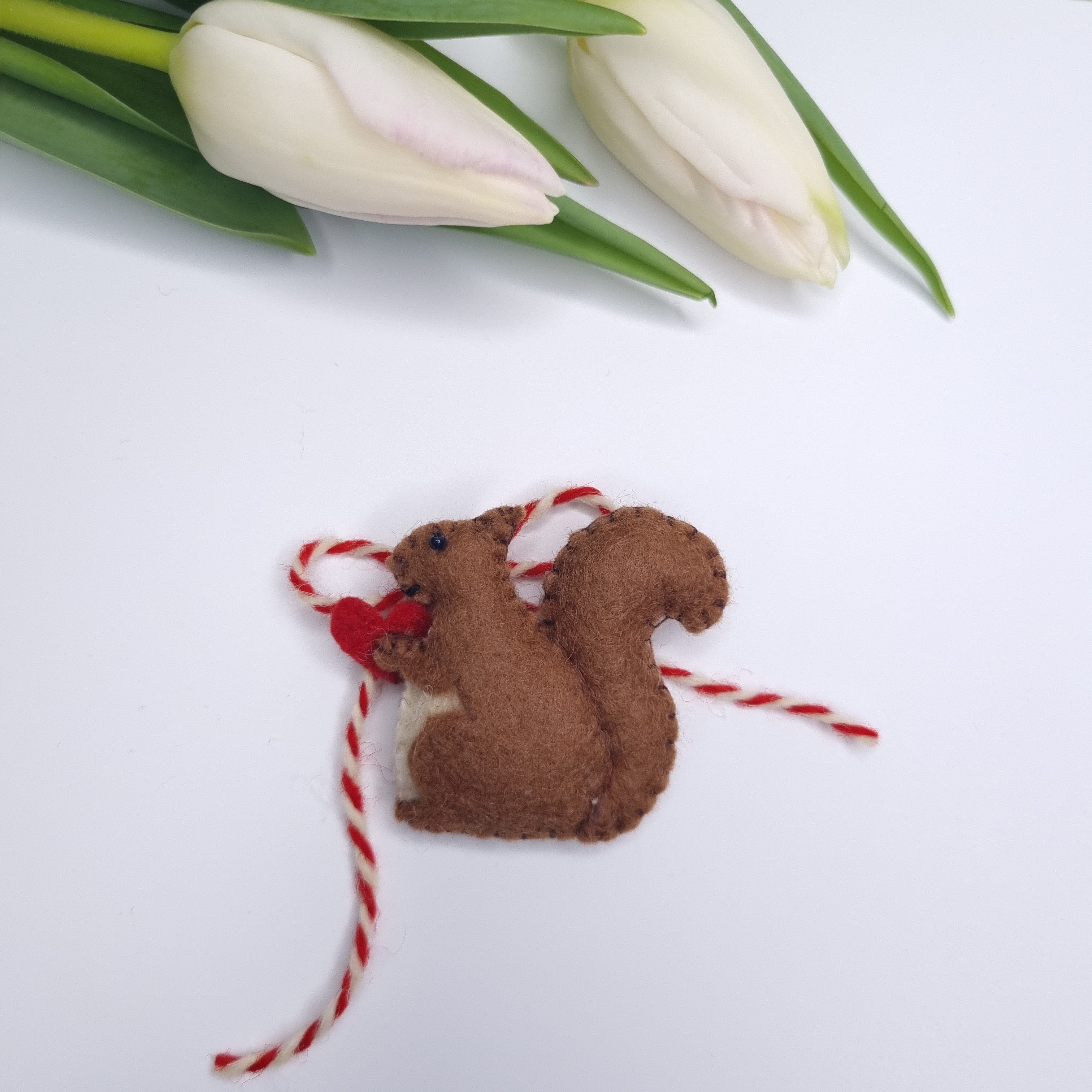 Martisor Veverita iubitoare