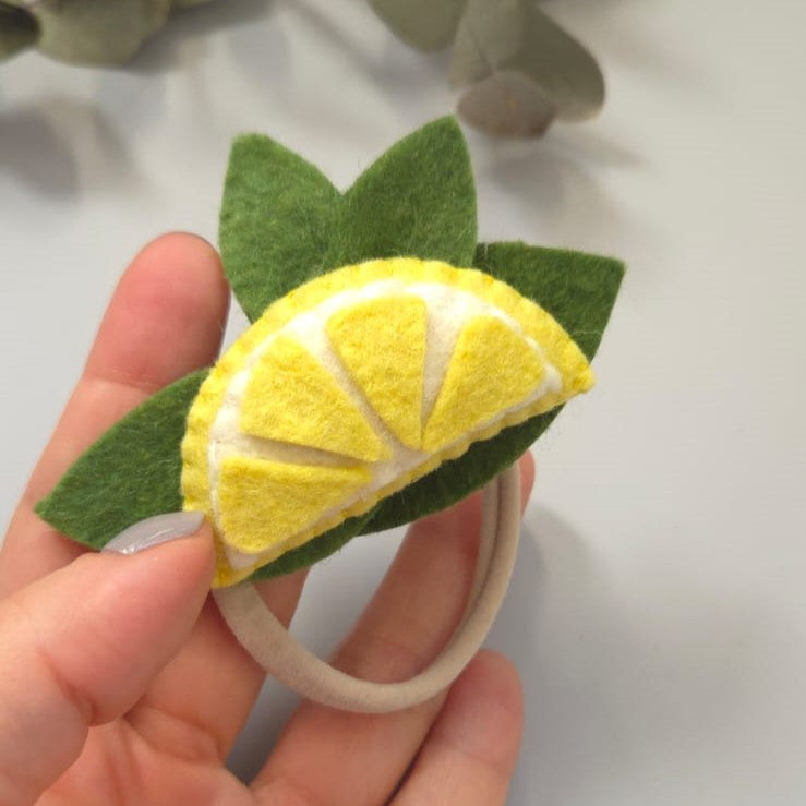 Elastic de păr handmade cu lămâie și frunzulițe verzi