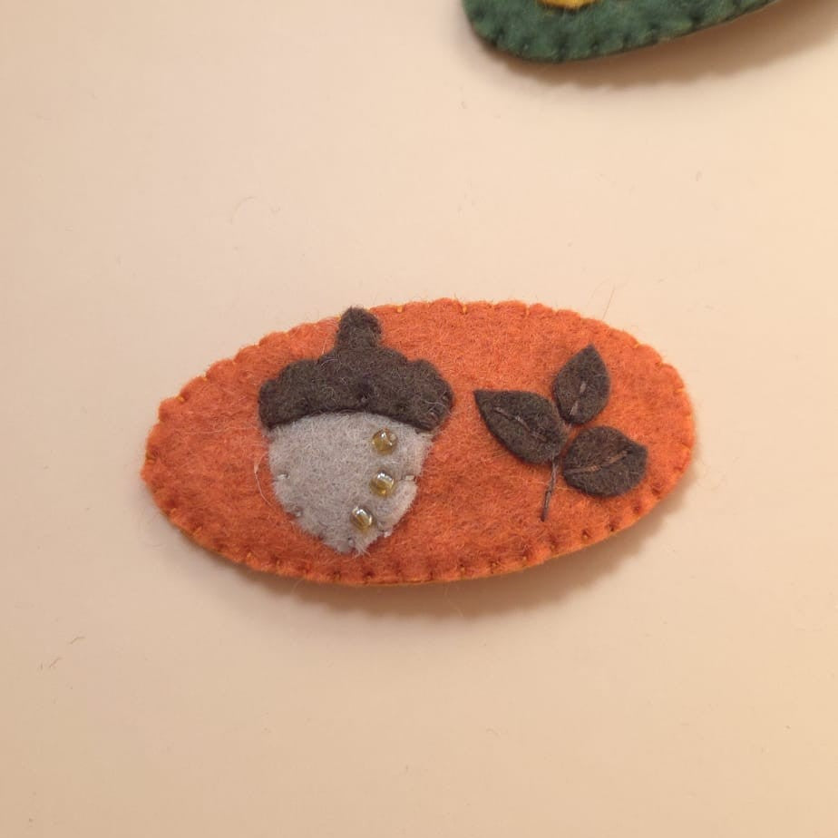 Clame de păr handmade pentru fete din fetru de lână – Colecția Povești de Toamnă