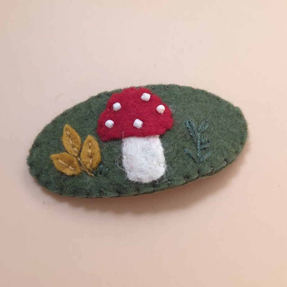 Clame de păr handmade pentru fete din fetru de lână – Colecția Povești de Toamnă