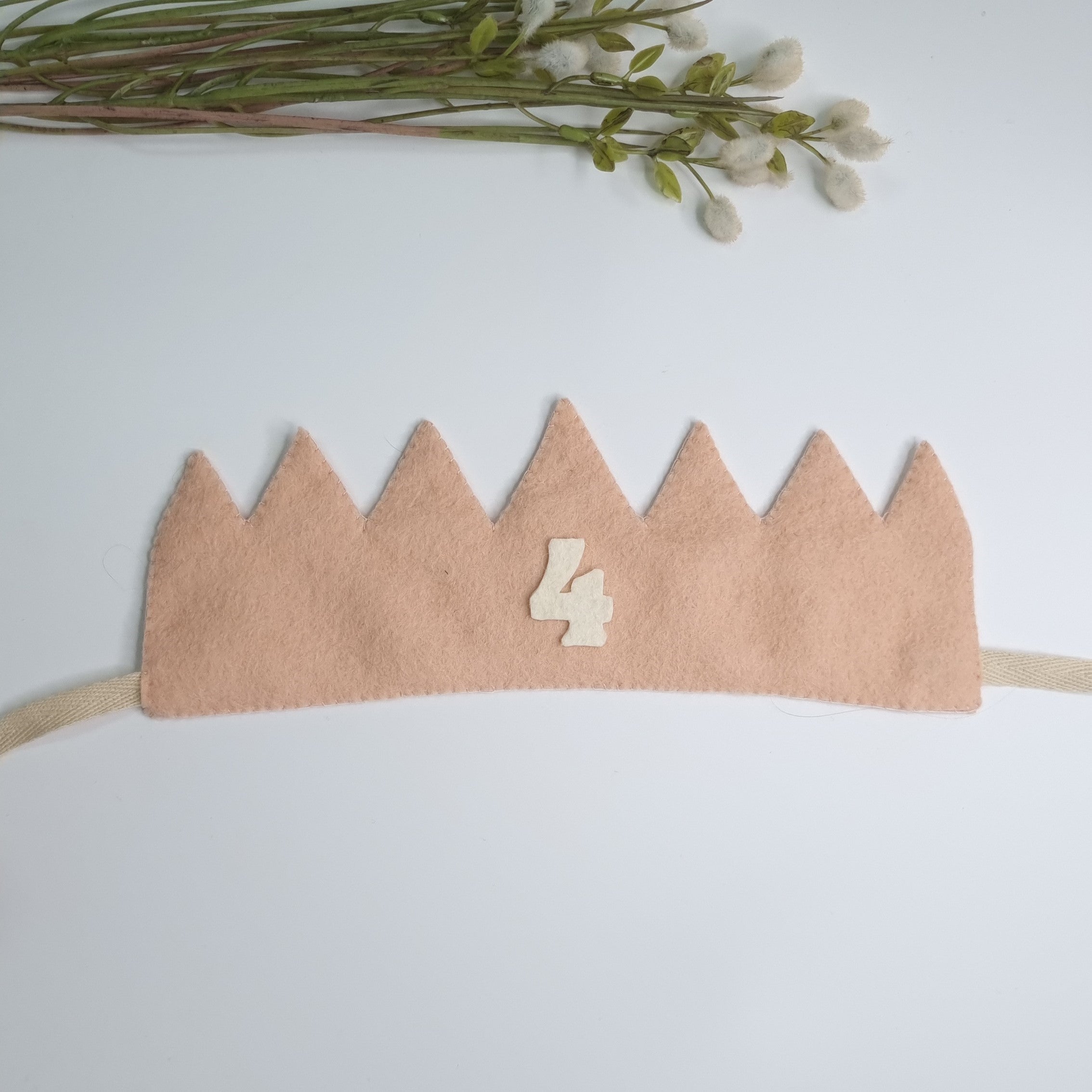 Coroniță aniversară personalizată cu cifra