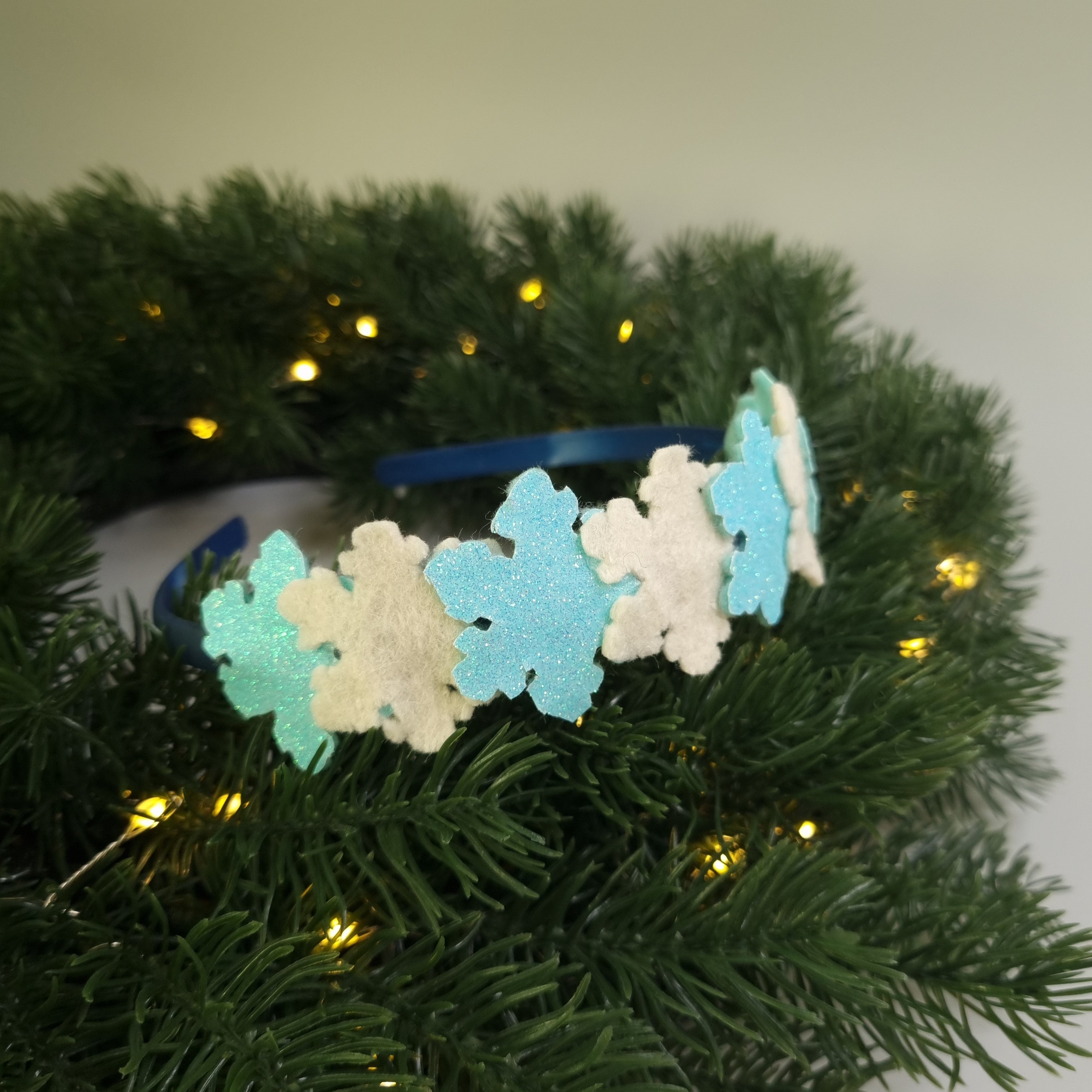 Cordeluta cu fulgi de zapada