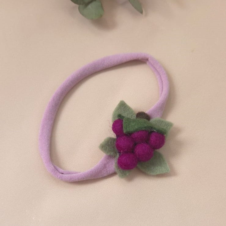 Bentiță elastică handmade din fetru cu strugure