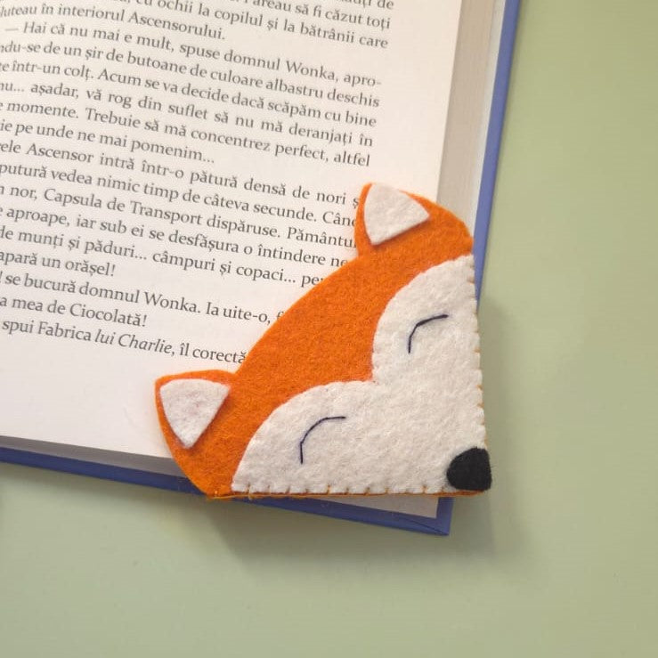 Semn de carte handmade – vulpiță din fetru