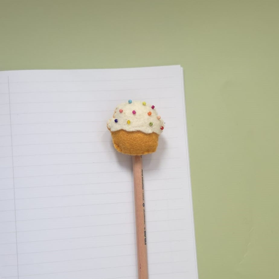 Topper pentru creion Briosa din fetru