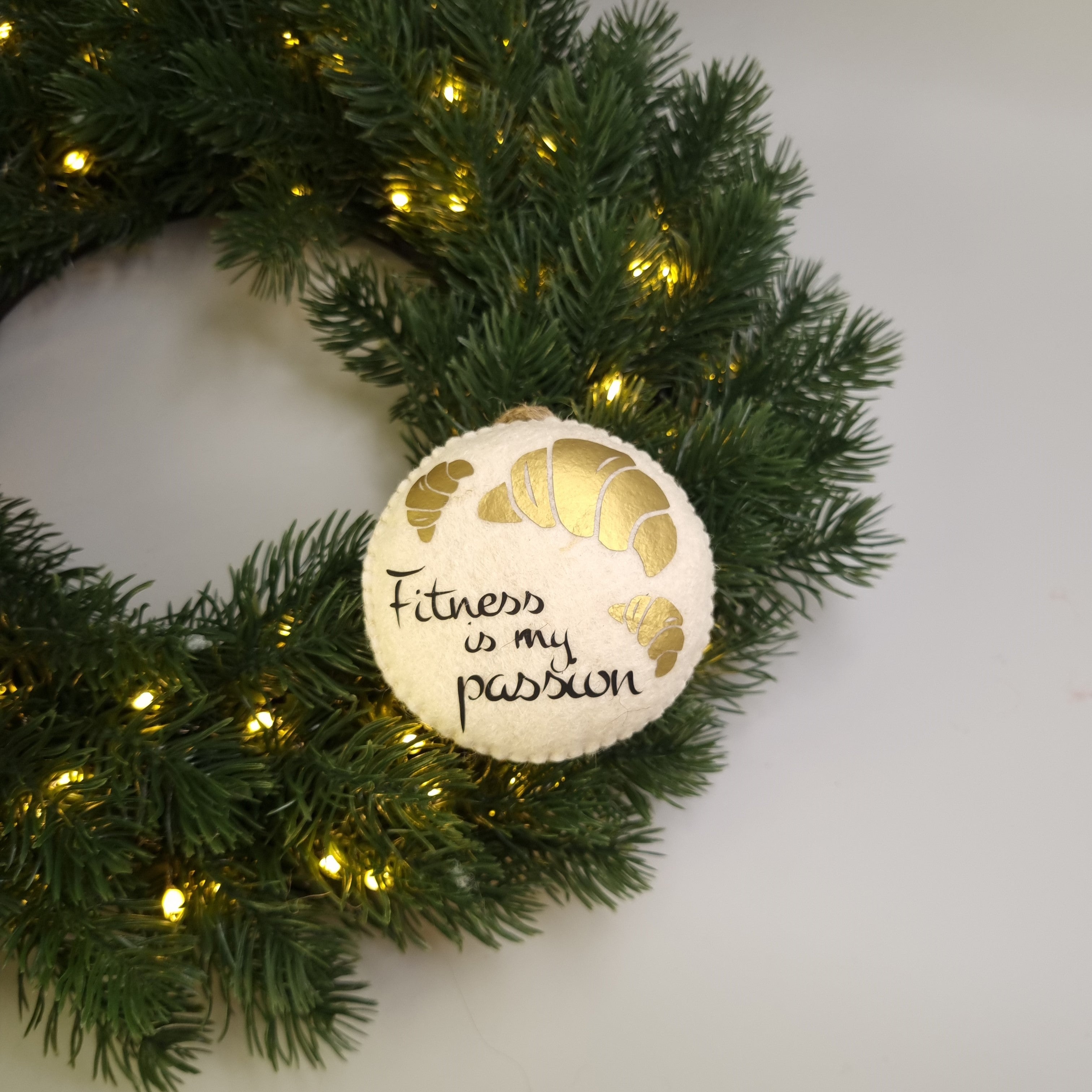 Glob personalizat cu mesaj „Fitness is my passion"