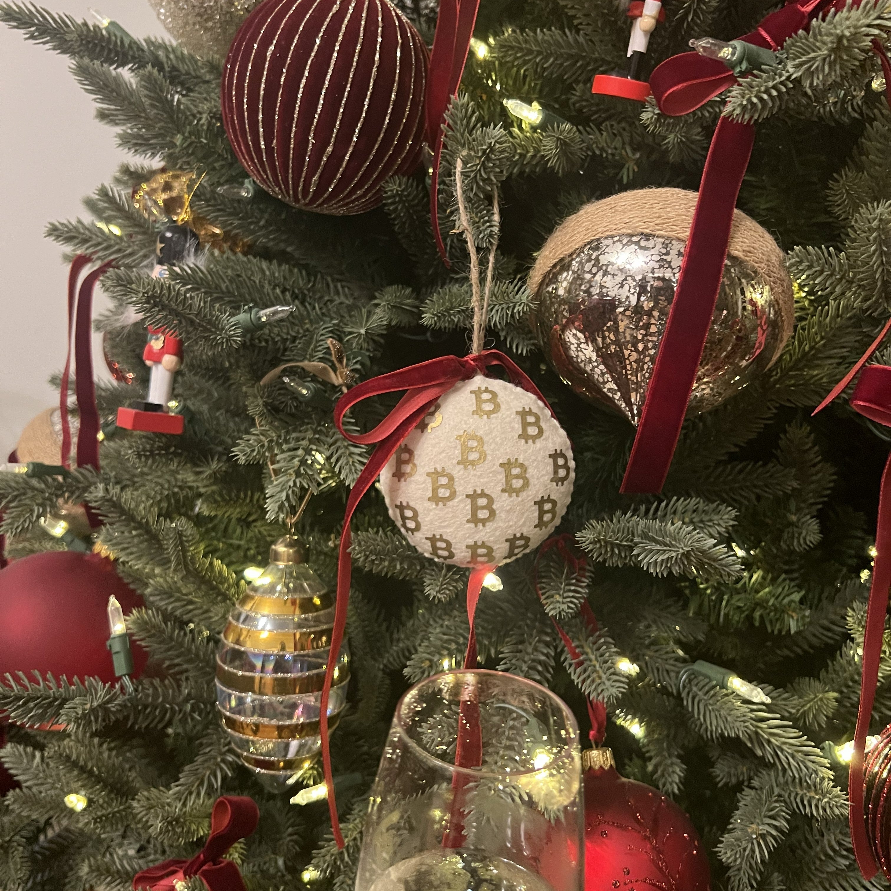 Glob personalizat „Bitcoin Christmas”