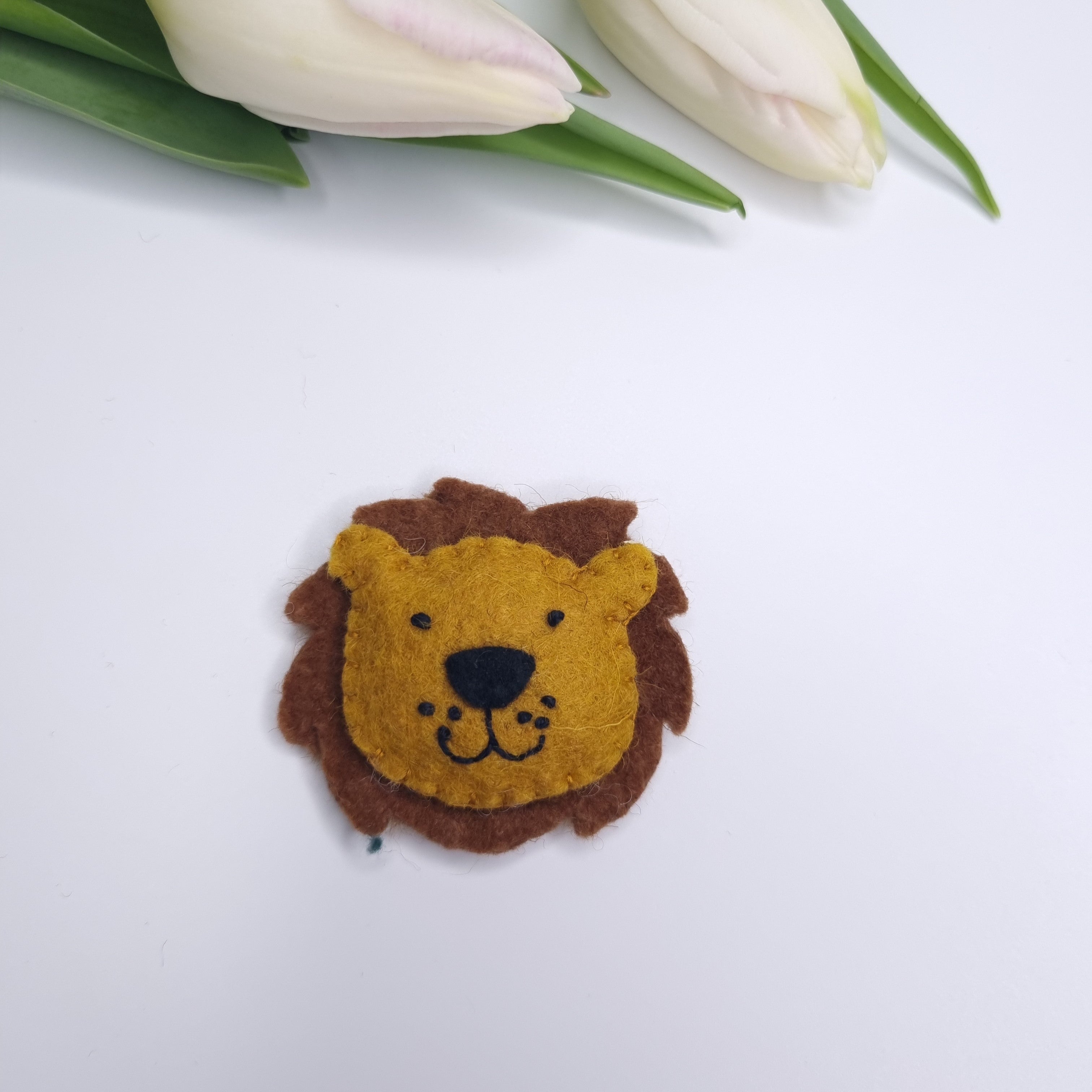 Pandantiv cu snur reglabil Leut