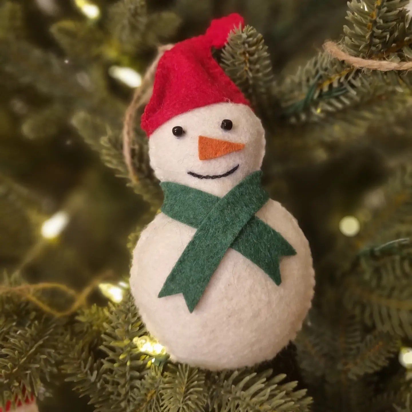 Ornament brad Om de zapada