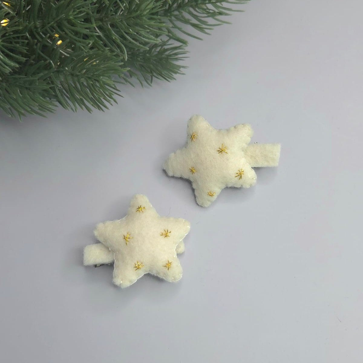 Set clame cu stele brodate