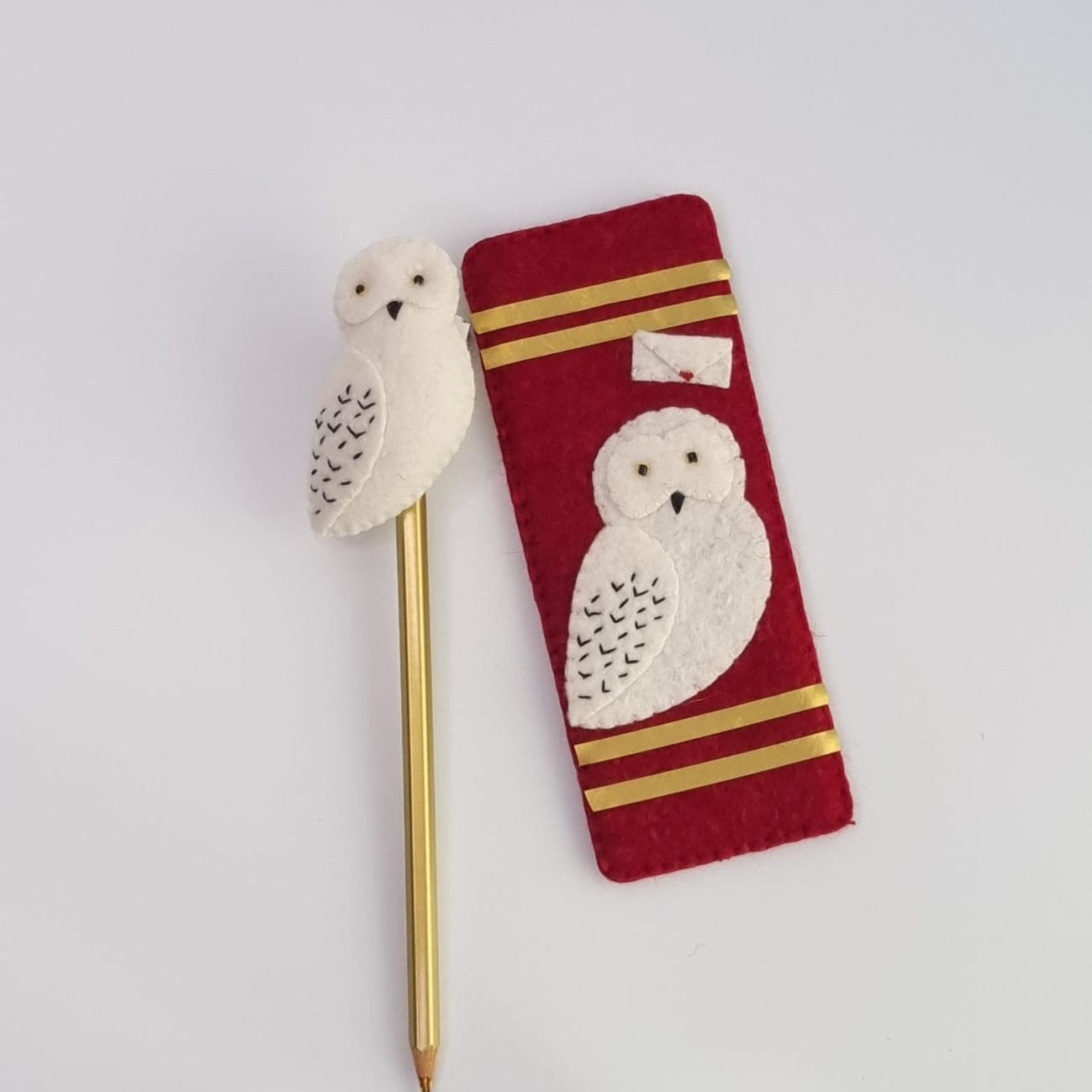 Set cadou bufniță – semn de carte & topper creion handmade