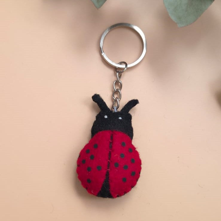 Breloc handmade buburuză din fetru