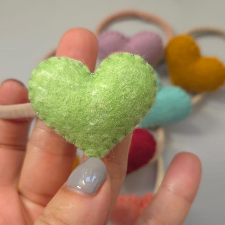 Elastic de păr cu inimioară