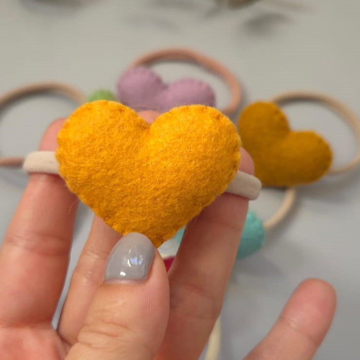 Elastic de păr cu inimioară