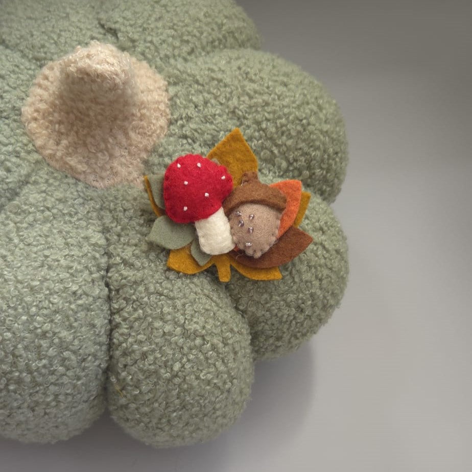 Broșă de toamnă handmade