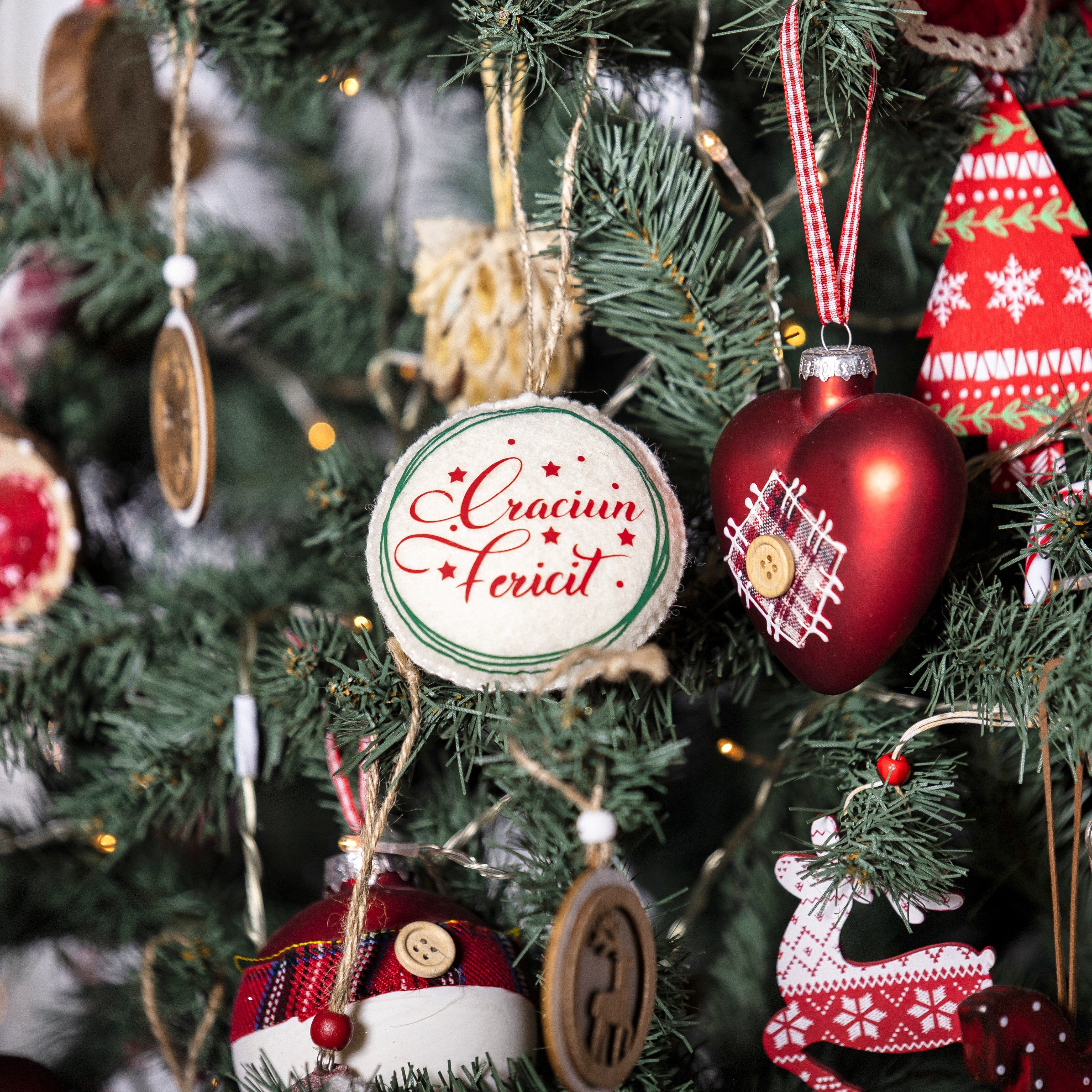 Glob personalizat cu mesaj "Craciun fericit"
