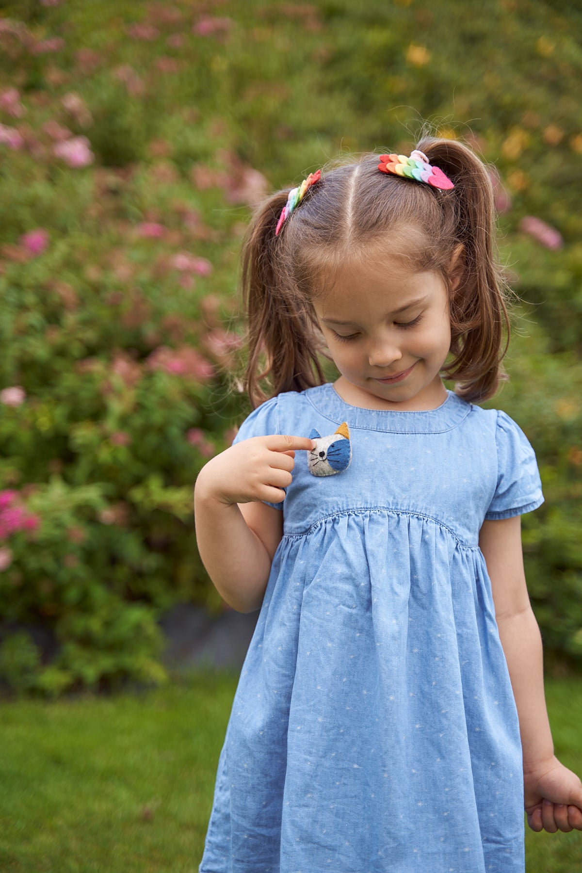 Mărțișor pentru iubitorii de pisici